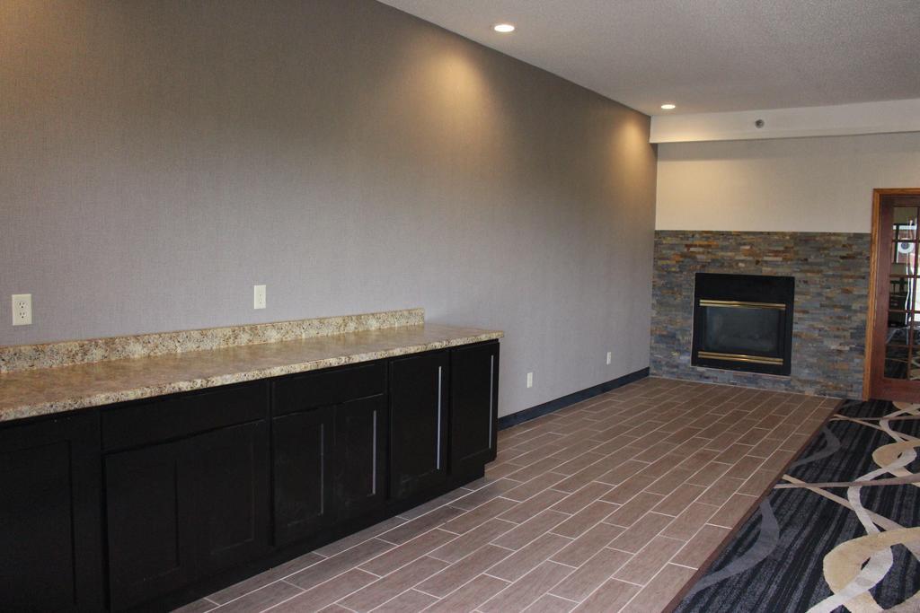 Days Inn By Wyndham Watertown Εξωτερικό φωτογραφία
